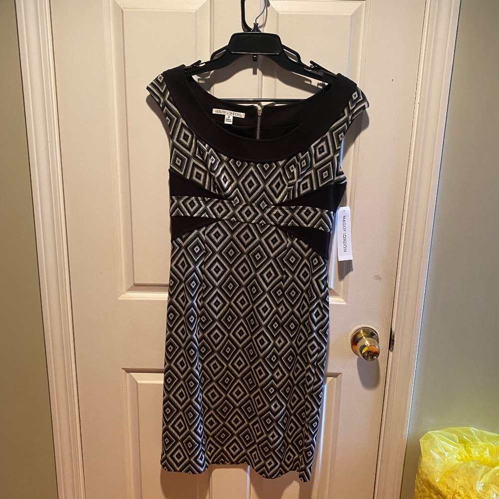 Maggy London body hugging dress brand new